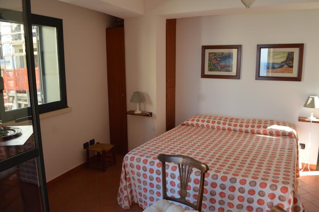 Le Piccole Grotte Bed & Breakfast Scilla Exterior photo