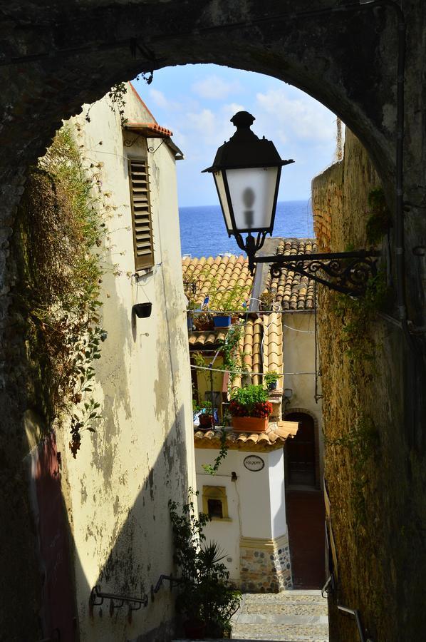 Le Piccole Grotte Bed & Breakfast Scilla Exterior photo